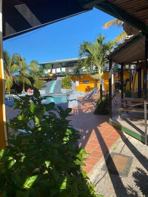 Rancho El Sobrino Hotel Westpunt Luaran gambar