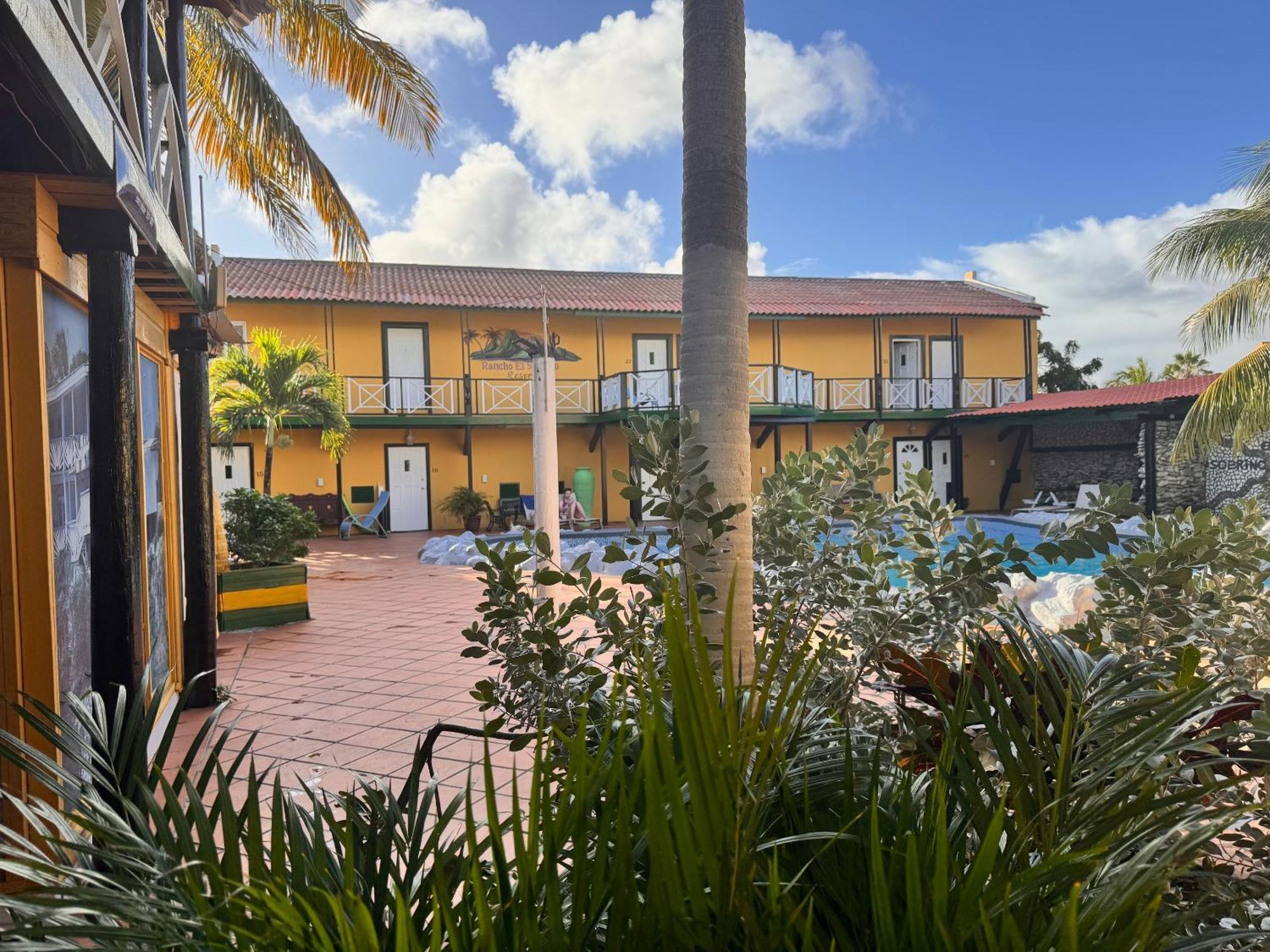 Rancho El Sobrino Hotel Westpunt Luaran gambar